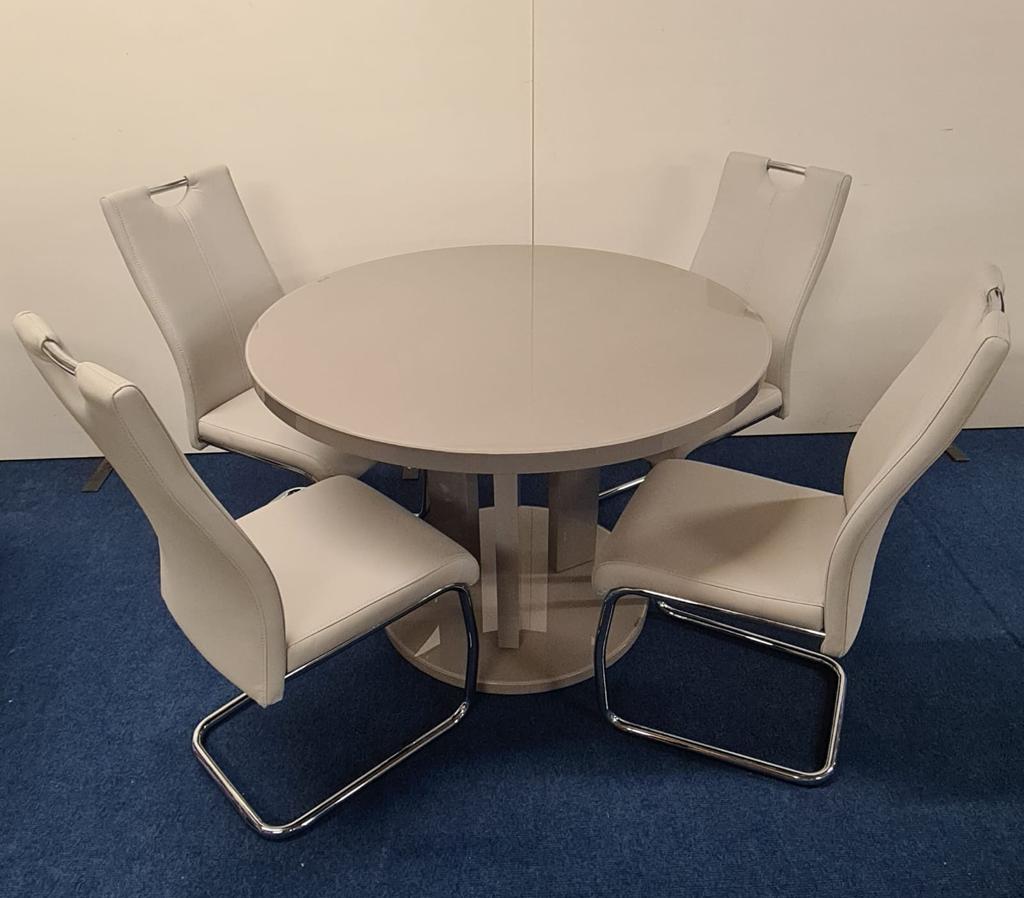 Glenkeen Furnishings. Ellie Round Dining Table + 4 Savannah Chairs