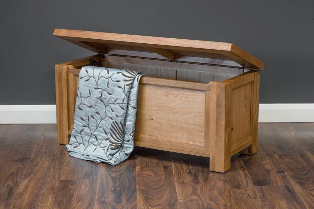 Picture of Di Marco Blanket Box