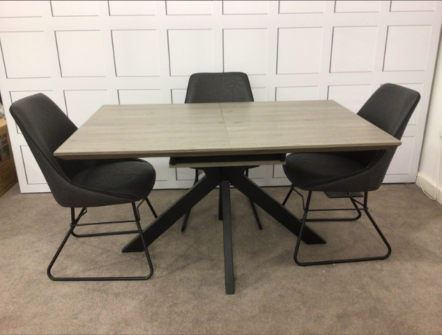 Glenkeen Furnishings. Manhattan 1.4m Extending Dining Table