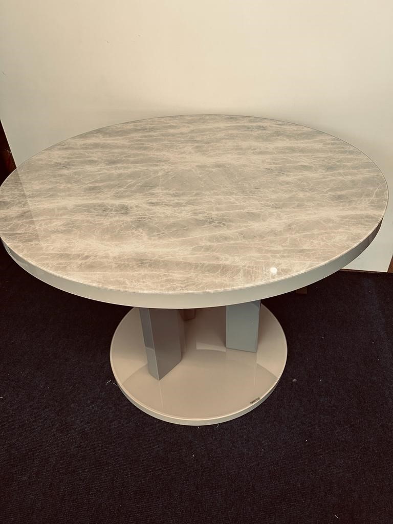 Glenkeen Furnishings. Ellie Round Dining Table (Cream Marble Effect)