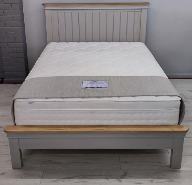 Picture of Deauville 5ft Bedframe (Light Grey)